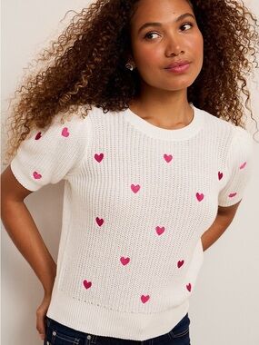 Francesca's White Knit Top with Fuchsia Heart Embroidery